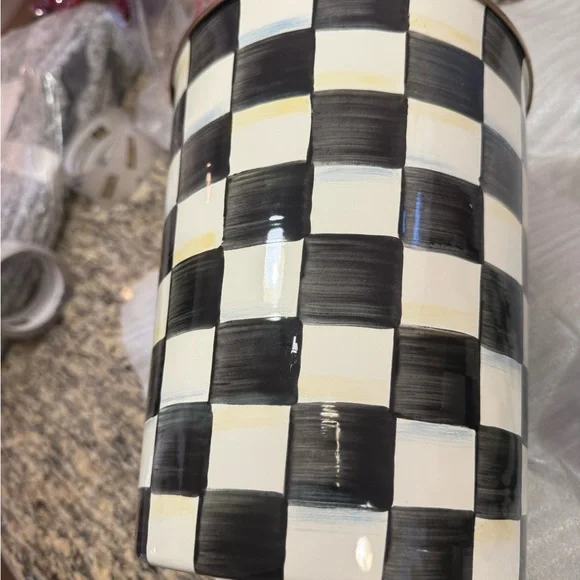 MacKenzie-Childs Courtly Check Tras Bin and Tissue box holder Set - Picture 2 of 14